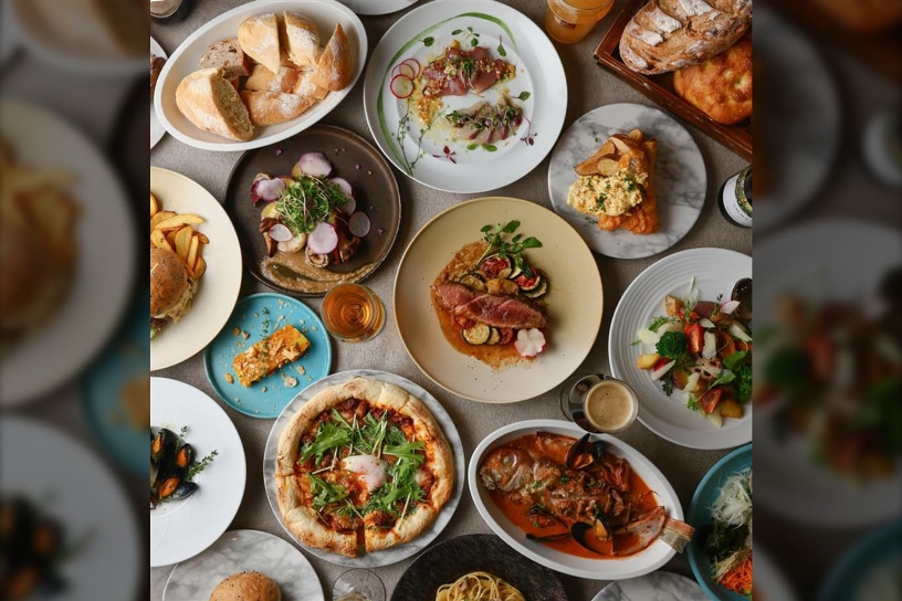 Pub & Grill 7 TAPS TAVERN