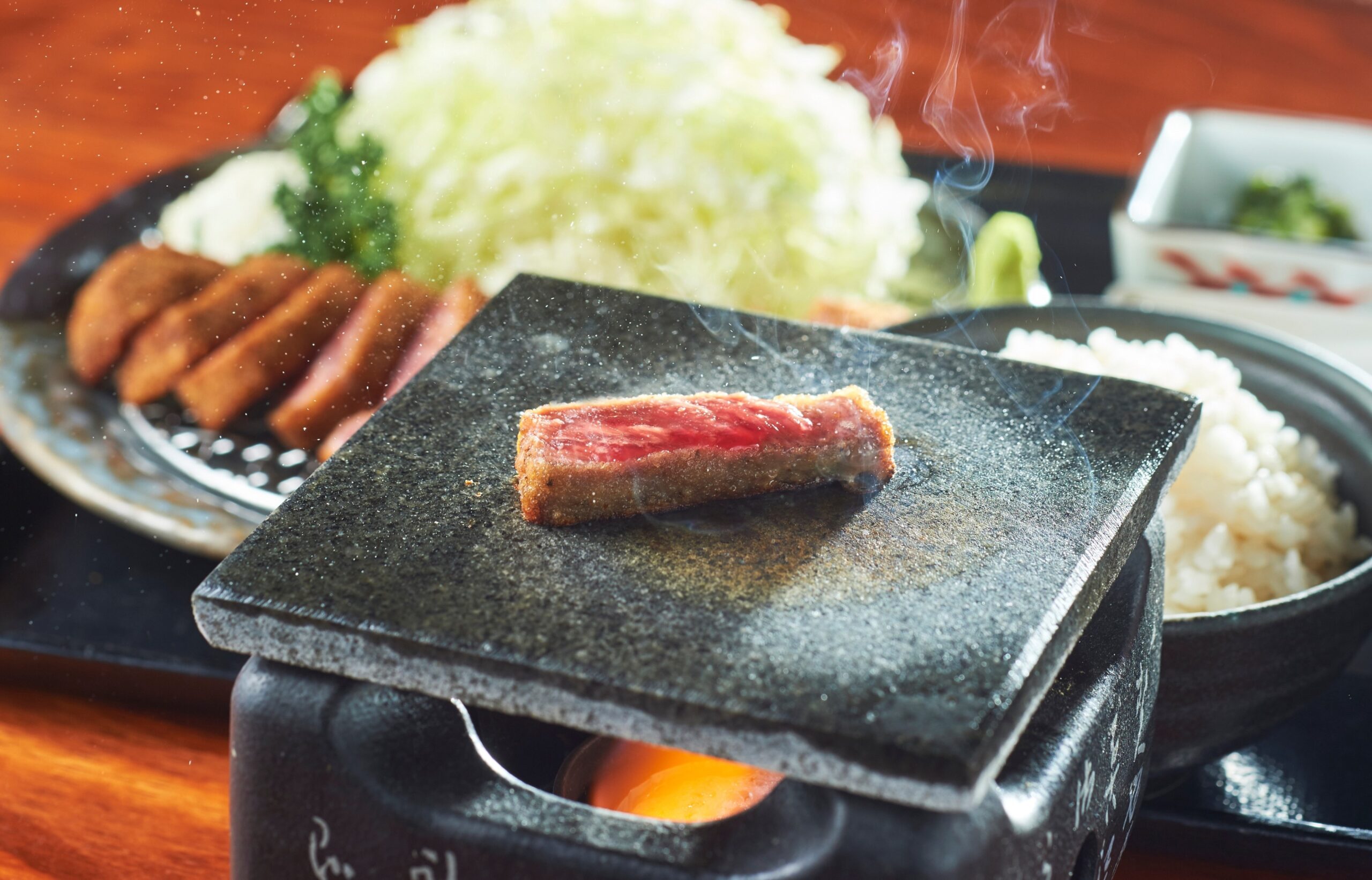 牛かつもと村
